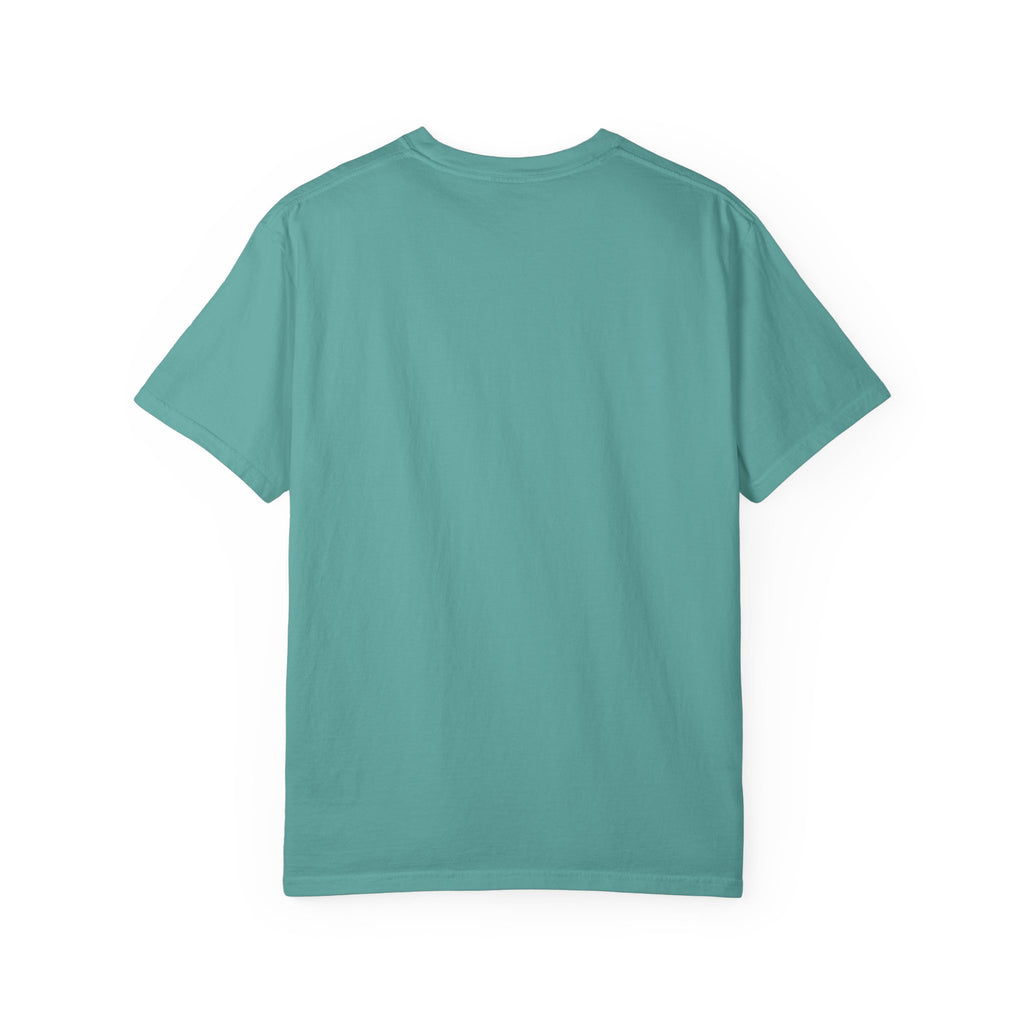 Mama Cat T-Shirt — Cute Cat & Wine Graphic Tee for Cat Moms